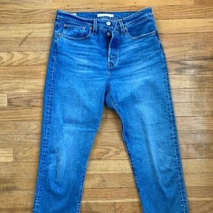 Levi’s Wedgie Straight Leg High Waist Jeans sz 30